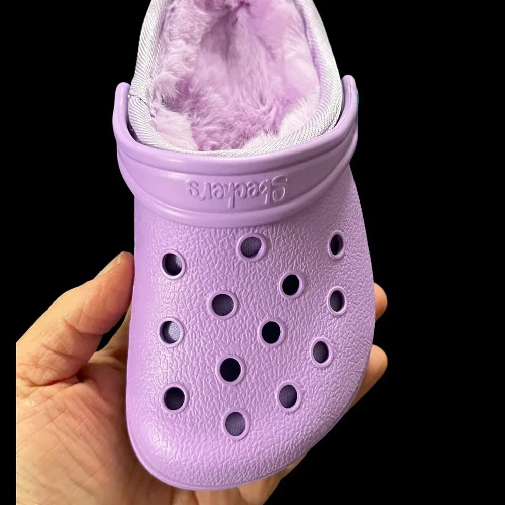 Skechers *maximize savings